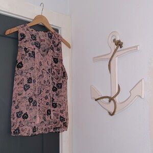 Floral Sleeveless Blouse